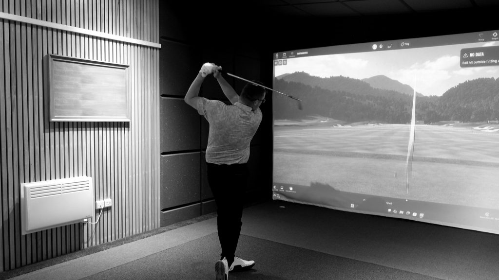 One-to-one golf lesson in a TrackMan studio in Shropshire